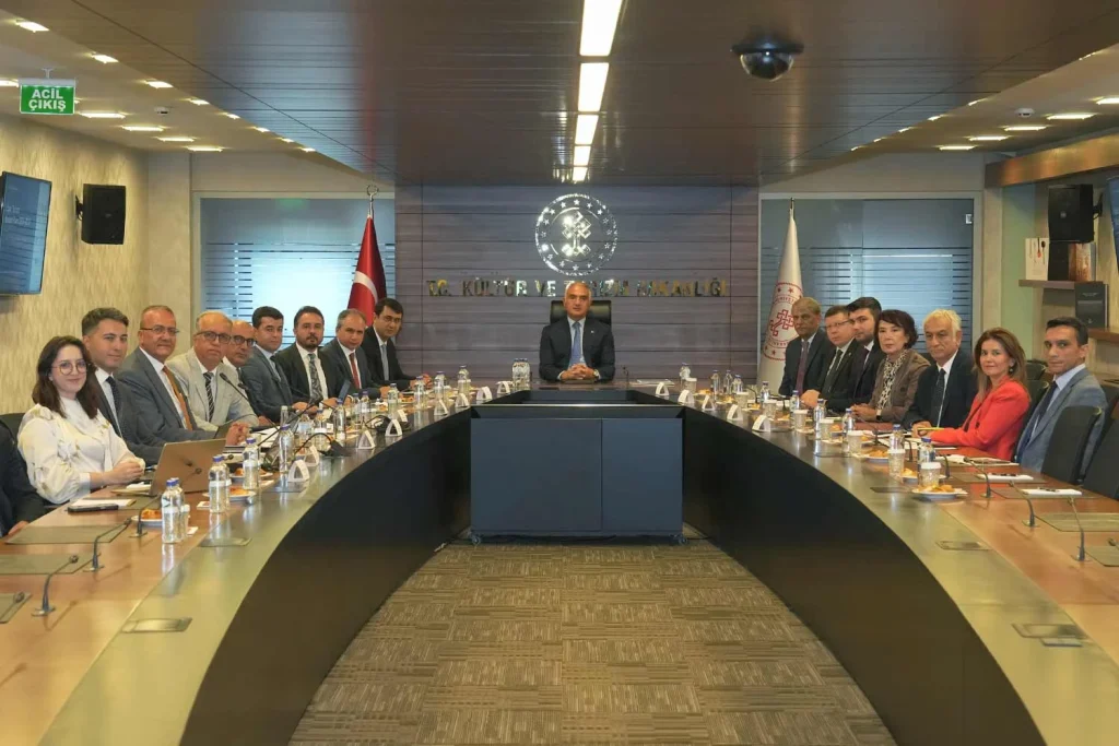 Uşak Turizm Master Planı, Kültür ve Turizm Bakanı Mehmet Nuri Ersoy’a Sunuldu